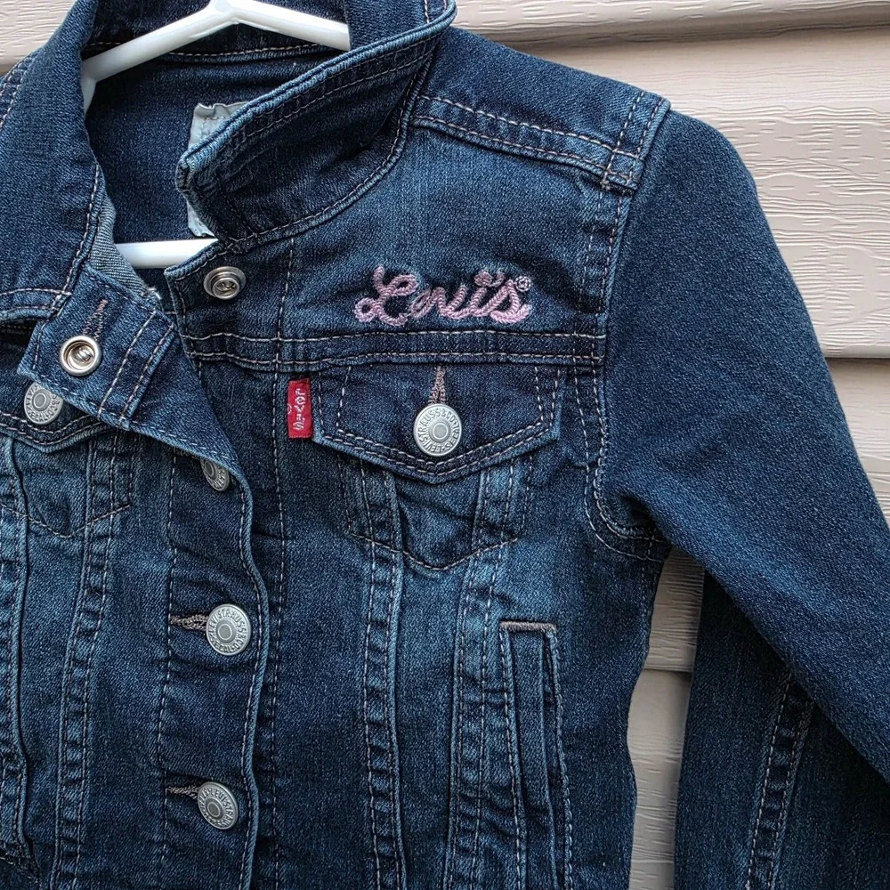 Levis brand levi